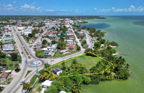 ½ Acre Seafront lot along Corozal Bay