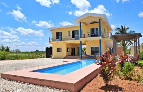 La Horizon, 28 Bayview Drive, Beachfront Property in Corozal